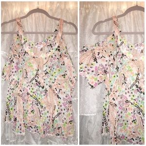 Candie's floral top